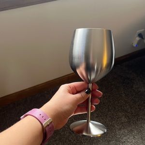 Set of 4 stainless steel one glasses
